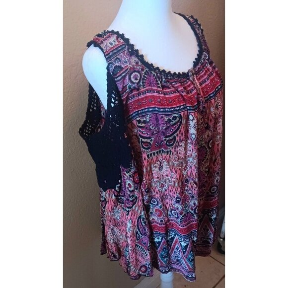 Bila Boho Cold Shoulder Crochet Trim Bell Sleeve Tunic Top 2x Fall Black Red - Picture 4 of 10